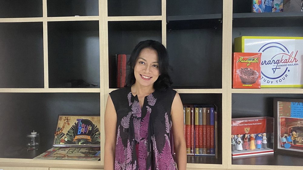 Dewi Lestari (Foto: instagram)