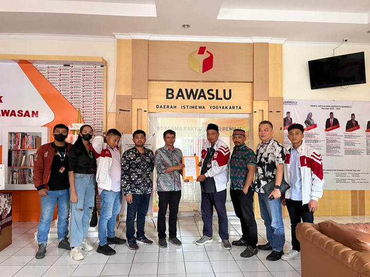 Tak Hanya ke Polisi, Relawan Jokowi Laporkan Butet ke Bawaslu