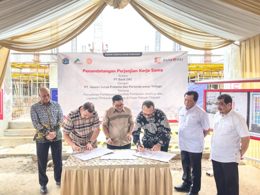 UUS Bank DKI menggandeng Perumda Pasar Tohaga dan PT Gemini Surya Pratama. Foto: Dok istimewa