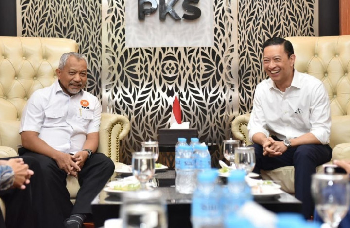 Anies Janji Kaji Ulang UU Cipta Kerja, PKS: Aturan yang Buat Pekerja Makin Menderita