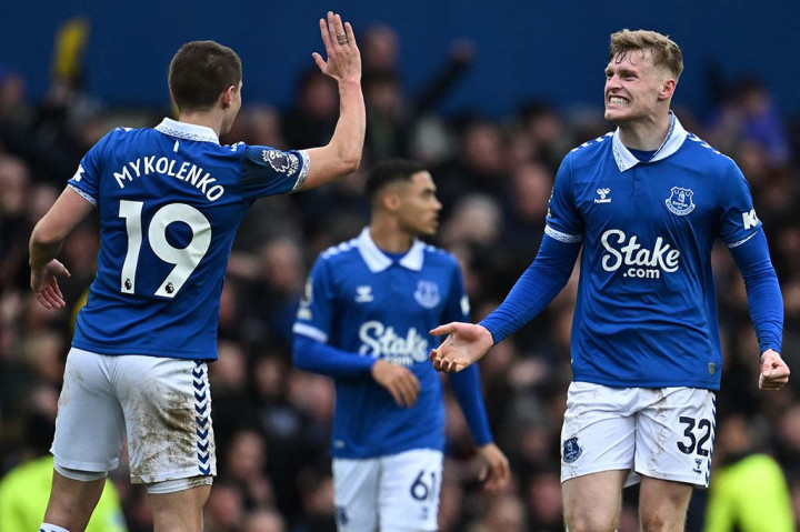 Tahan Imbang Tottenham, Everton Keluar dari Zona Degradasi