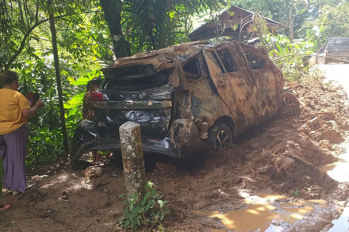 Pasutri dan Bayinya Tewas Terseret Tanah Longsor di Jalinsum Taput
