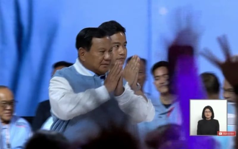 Gibran Berikan 'Suplemen' Materi Debat kepada Prabowo