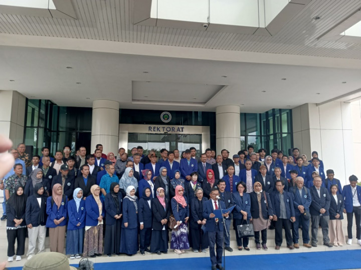 Giliran Akademisi Universitas Negeri Malang Serukan Jokowi Bersikap Lugas dan Konsisten