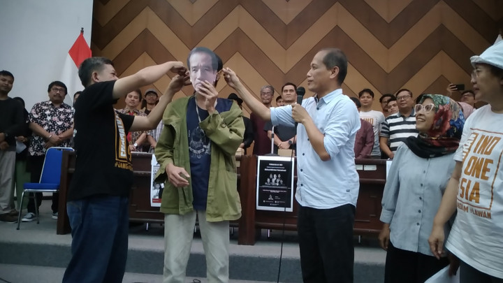 Jokowi Ditetapkan sebagai Bapak <i>Nepoboy</i>