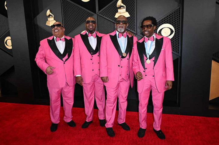 Karpet Merah Grammy: Metalik, Barbiecore, dan Putih