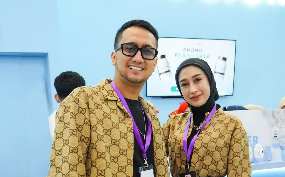 Reza Gladys Berbagi Tips Menjaga Kecantikan Kulit di Tengah Iklim Tropis (Foto: instagram)
