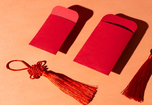 Imlek Sudah Dekat, Sebaiknya Duit Angpau Digunakan untuk Hal Ini