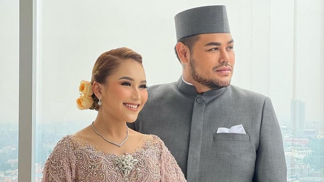 Ayu Ting Ting Diduga Dilamar Tentara, Ivan Gunawan: Selamat Ay!