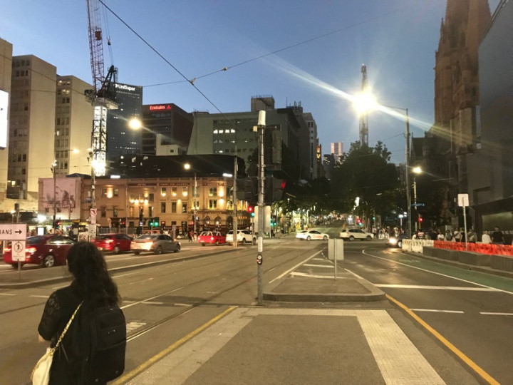 Menyusuri Keramaian Melbourne dengan Trem