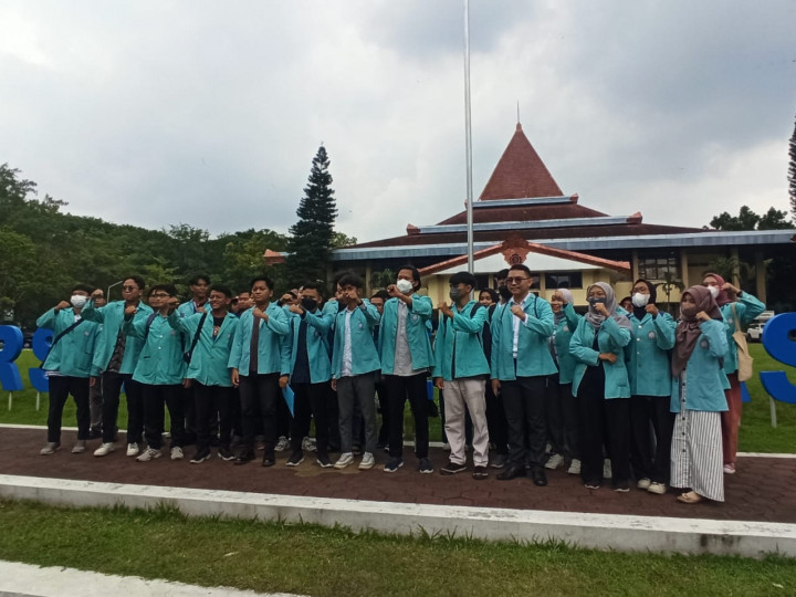 Mahasiswa Desak Civitas UNS Sikapi Rusaknya Demokrasi Indonesia