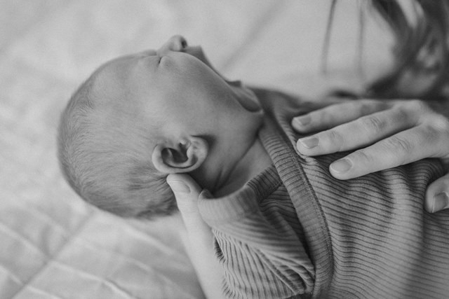 Simak gejala dan cara menangani baby blues. (Foto: Ilustrasi/Dok. Unsplash.com)