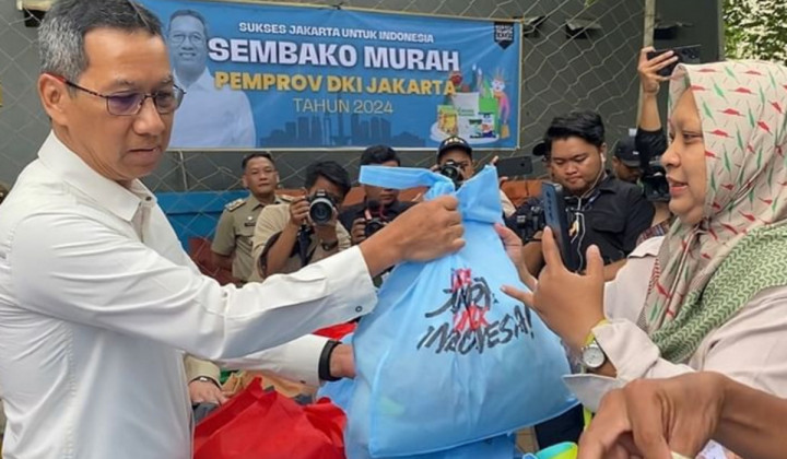 Sahroni Soroti Warna Tas Sembako Murah DKI yang Identik dengan Kubu Prabowo-Gibran