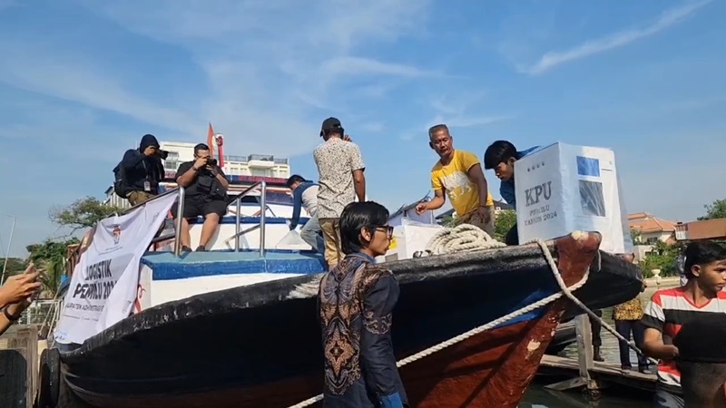 320 Bilik Suara Dikirim Pakai Kapal ke Kepulauan Seribu