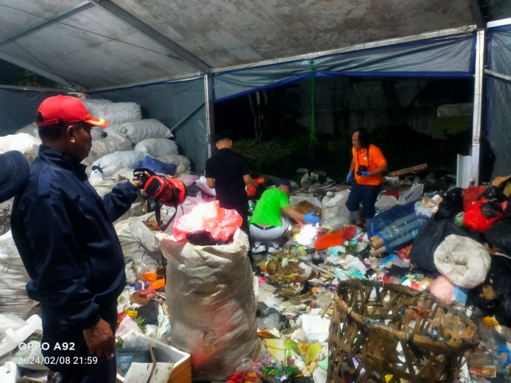 Jasad Bayi Ditemukan Bercampur dengan Tumpukan Sampah