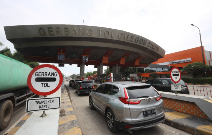 Libur Panjang, Diprediksi 170 Ribu Kendaraan Melintas Tol Tangerang-Merak