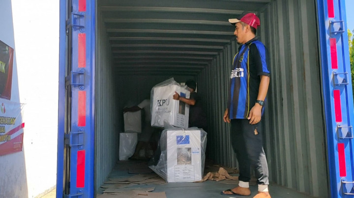 KPU Yogyakarta Distribusikan Logistik Pemilu ke 45 Kelurahan