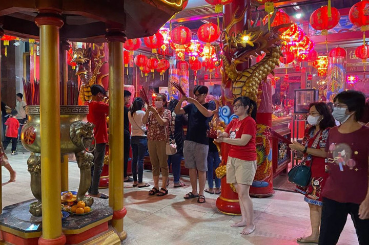 Perayaan Imlek di Klenteng Hok Lay Kiong Bekasi Berjalan Khidmat