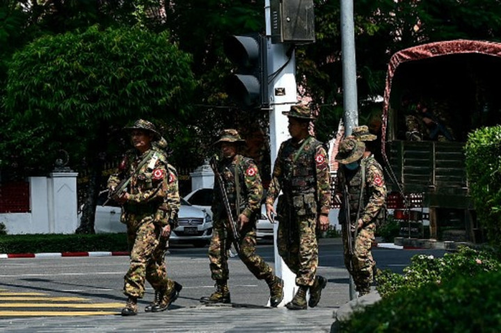 Kewalahan Lawan Pemberontak, Junta Myanmar Berlakukan Wajib Militer bagi Pemuda