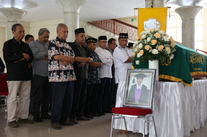 Prof. drh. Kurniasih, Purna Tugas Guru Besar UGM Berpulang