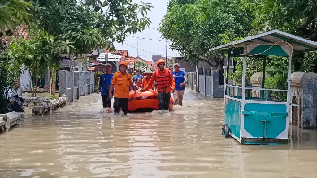 Banjir di Cirebon Merendam 1.000 Lebih Rumah