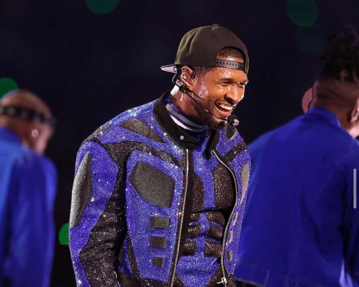 Tampil di Halftime Show Super Bowl 2024, Usher Tidak Dibayar