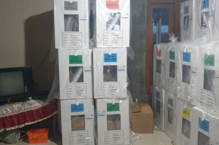 Bawaslu Situbondo Temukan Logistik Pemilu Disimpan di Rumah Warga