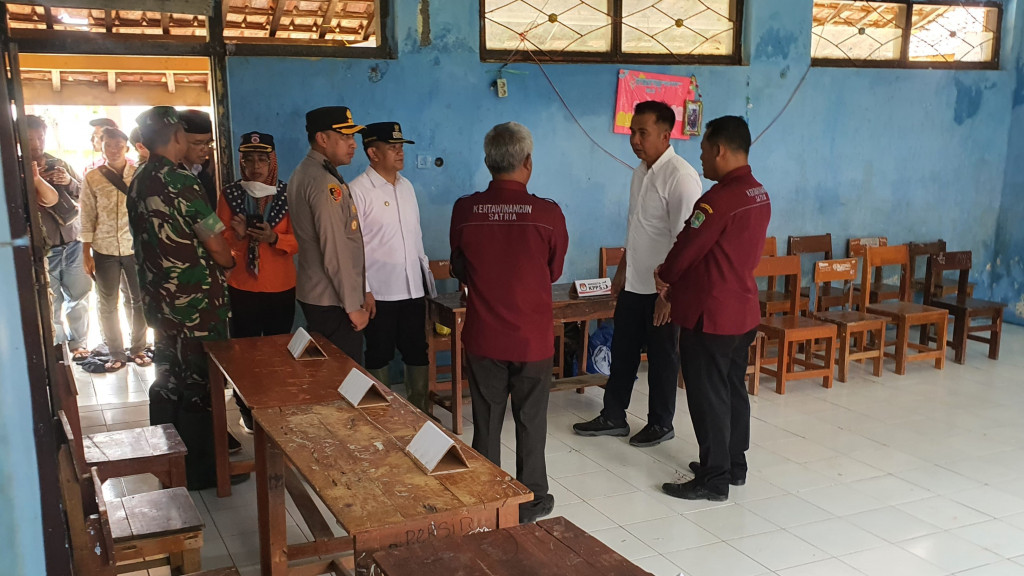KPU Jabar Pastikan Semua TPS Gelar Pemungutan Suara Hari Ini