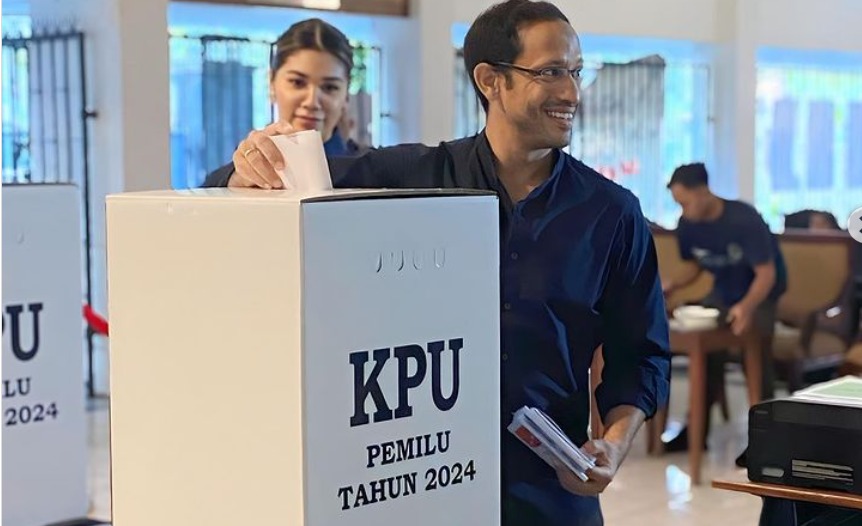 Gandeng Istri dan Anak ke TPS, Nadiem: Berikan Suara Bersama yang Tersayang