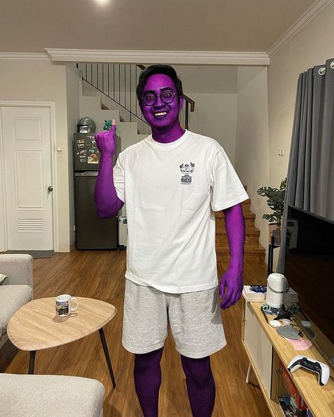 Medy Renaldy Pamer Sekujur Tubuh Bertinta Ungu Usai Mencoblos, Mirip Thanos