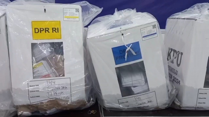 Ribuan Warga Sunter Gagal <I>Nyoblos</i> Akibat Logistik Pemilu Rusak Terendam Banjir