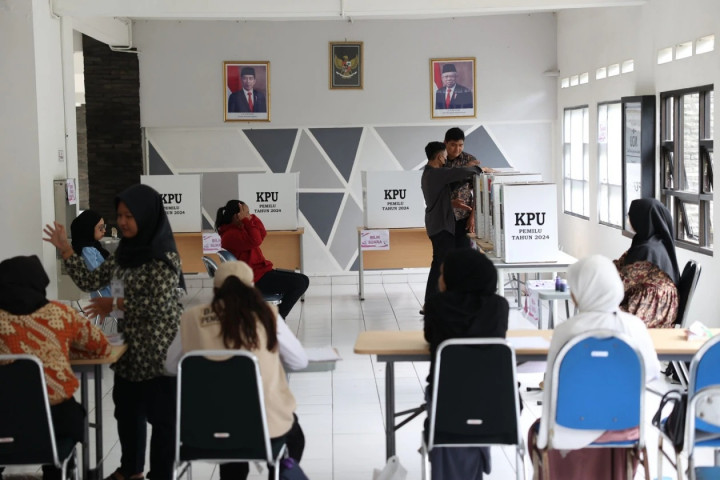 Suara AMIN Menang di TPS Kampus UGM, Unggul 56%