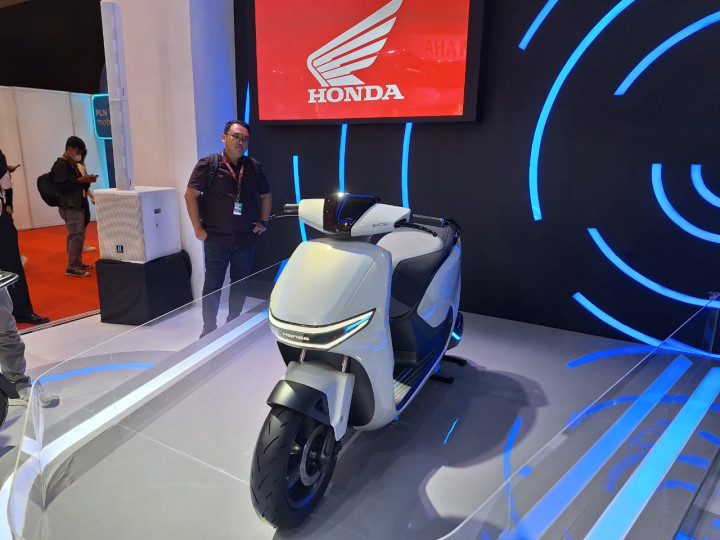 Honda Pajang Motor Listrik SE e: Concept di IIMS, Kapan Mulai Dijual?