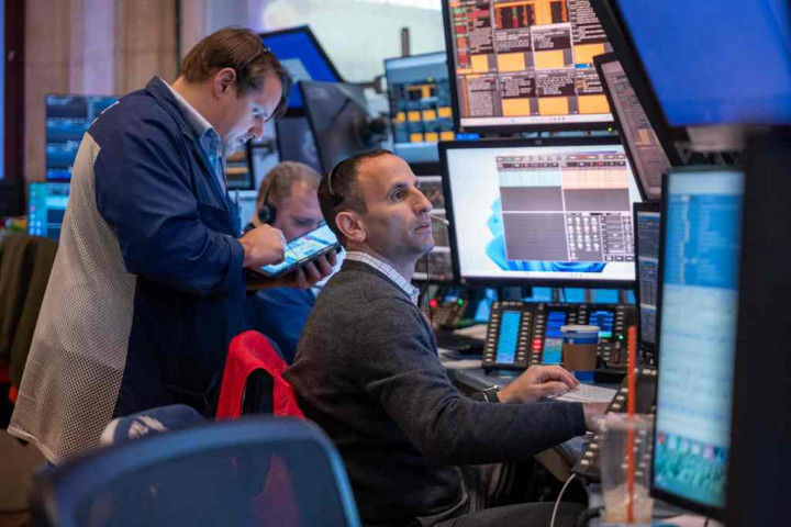 Saham AS 2 Hari Berturut-turut Raup <i>Cuan</i>, S&P 500 Cetak Rekor Lagi!