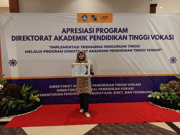 Dosen SV Undip Sabet Penghargaan Kekayaan Intelektual Berkat Inovasi Teh Hijau Bebas Kafein