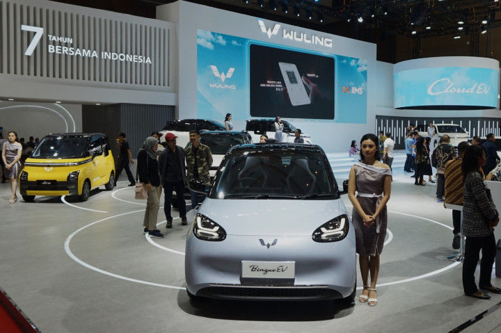 Wuling Motors Pamer 3 Mobil Listrik di IIMS 2024, 1 Baru Diperkenalkan