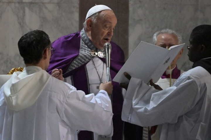 Abaikan Israel, Paus Fransiskus Doakan Perdamaian di Palestina dan Ukraina