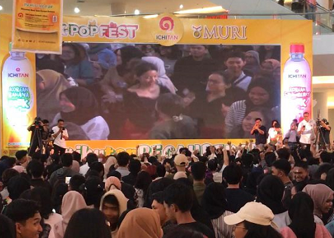 Kompetisi Random Play Dance ICHITAN K-Pop Fest di Samarinda.  (Foto: Dok. Istimewa)