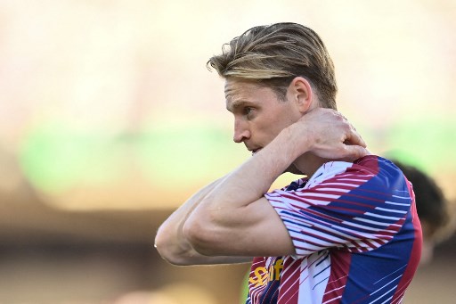 PSG Ramaikan Perburuan Frenkie de Jong