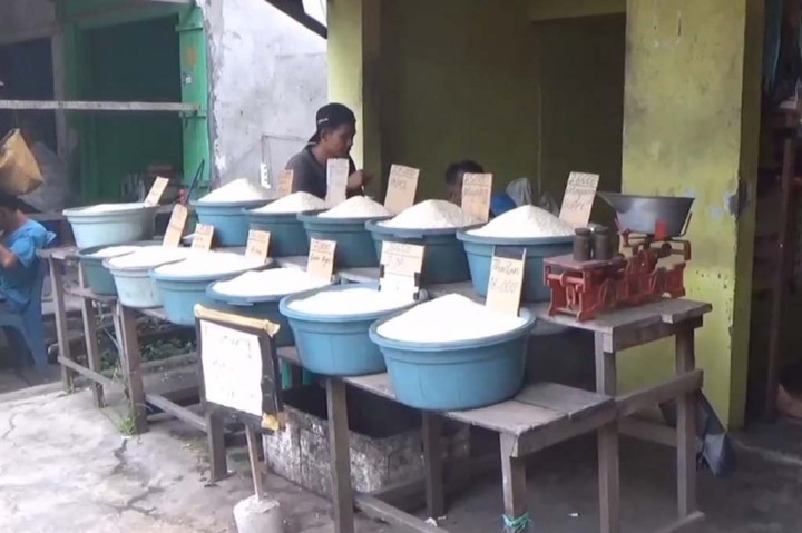 Harga Beras, Tomat dan Cabai Rawit di Pasar Sampit Melambung Tinggi