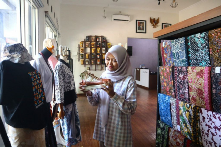 Rumah BUMN SIG Rembang Jadi Jembatan Pegiat UMKM Naik Kelas