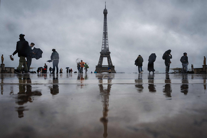 Menara Eiffel Ditutup untuk Hari Keempat Karena Pemogokan Karyawan