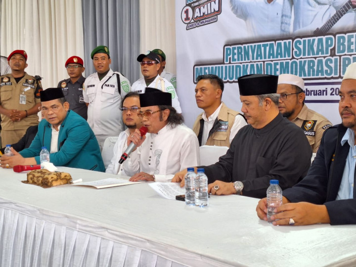 Rhoma Irama Ajak Masyarakat Berani Adukan Kecurangan Pemilu 2024