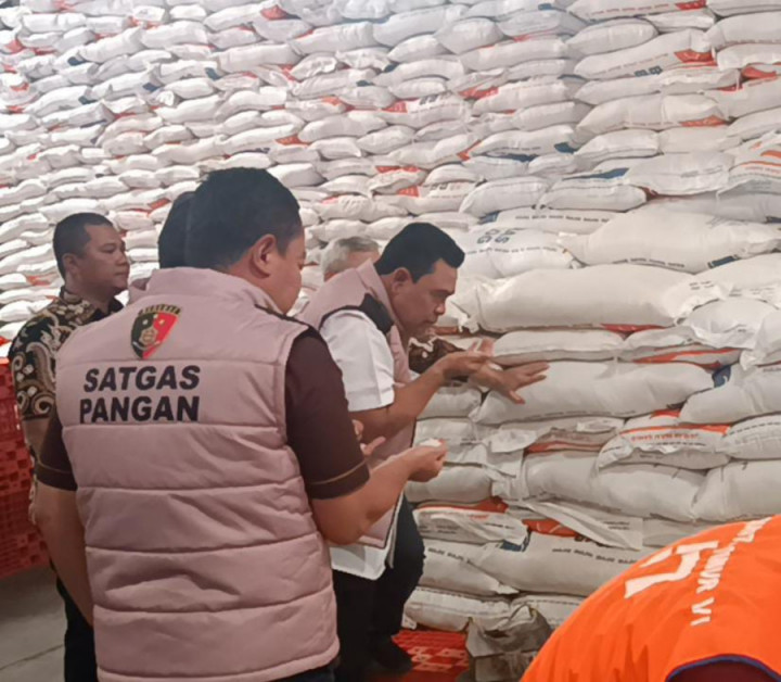 Sidak Gudang Beras Bulog, Polri Pastikan Harga Turun Jelang Ramadan