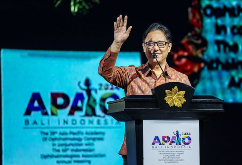 Menkes Budi saat membuka Kongres Asia-Pacific Academy of Ophthalmology (APAO) ke-39 di Bali, Kamis (22/2/2024).. Dok. Kemenkes