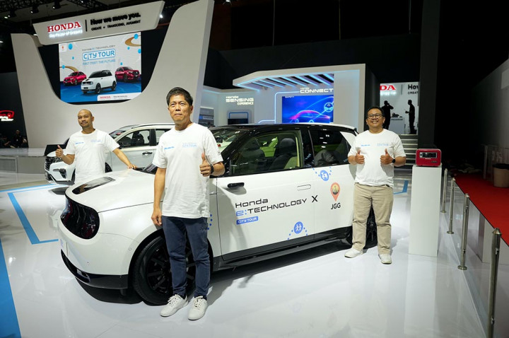 Mau Berwisata di Jakarta Pakai Mobil Listrik? Ini Caranya