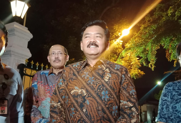 Menko Hadi Tjahjanto Temui Sultan Bahas Situasi Pascapemilu