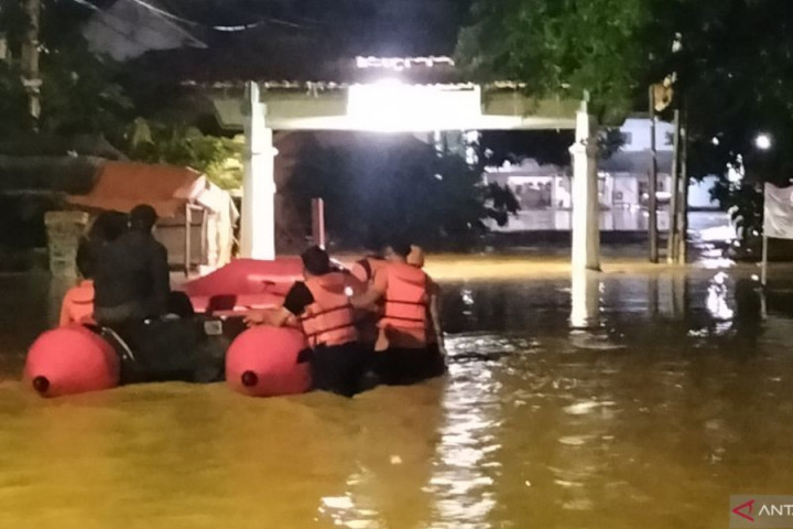 Banjir di Lampung Selatan, Warga Dievakuasi