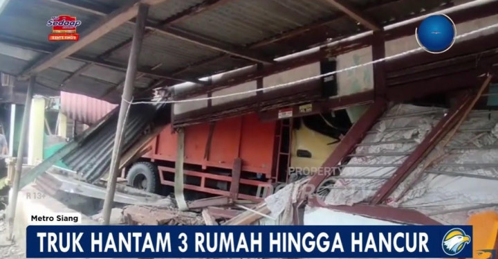 Truk Tabrak 3 Rumah di Bengkulu, 2 Orang Luka-luka