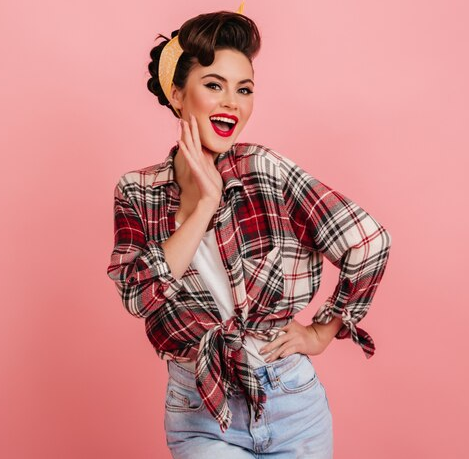 Kembali ke Zaman Kuno, 6 Ide Gaya Retro Siap Jadi OOTD Kamu Hari Ini